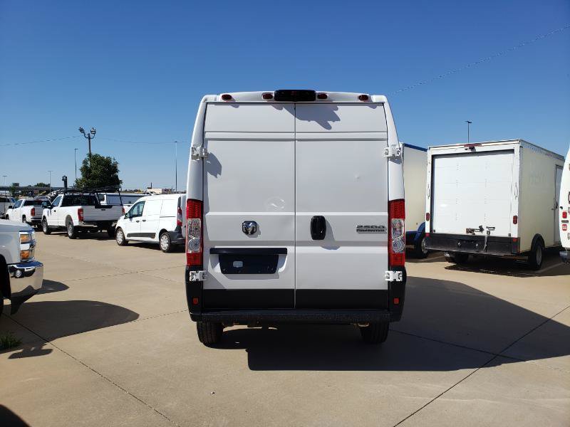 Used 2023 RAM ProMaster 2500 w/ Premium Convenience Group (B) FWD image 8