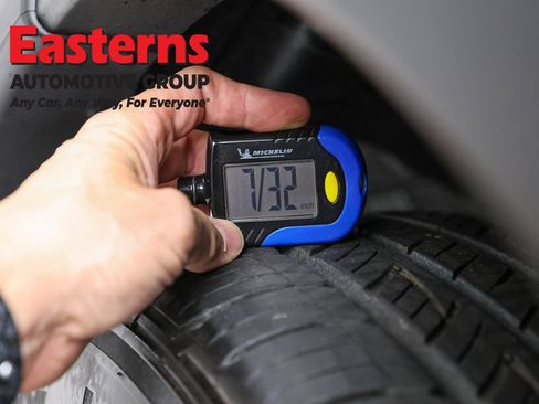 Used 2024 Nissan Pathfinder S AWD/4WD image 29