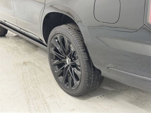 Certified 2025 Cadillac Escalade Sport Platinum w/ LPO, ONYX Package image 17