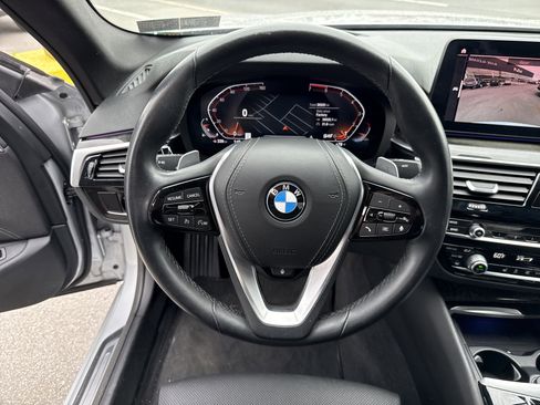 Used 2021 BMW 530i xDrive w/ Premium Package AWD/4WD image 17