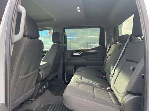 Used 2024 GMC Sierra 1500 Elevation image 16