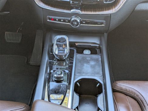 Certified 2022 Volvo XC60 B5 Inscription w/ Advanced Package image 20