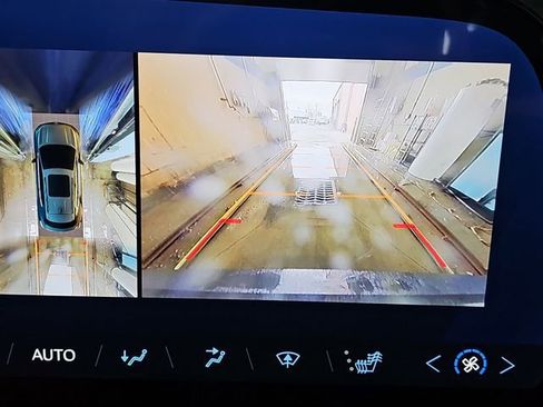 New 2025 Chevrolet Blazer EV LT image 16