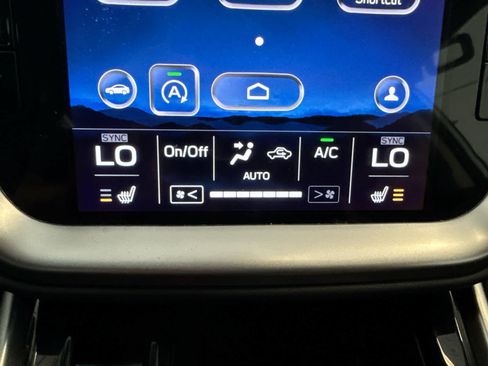 Used 2022 Subaru Outback Premium AWD/4WD image 18