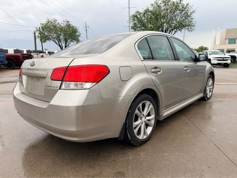 Used 2014 Subaru Legacy 2.5i w/ Alloy Wheel Package image 4