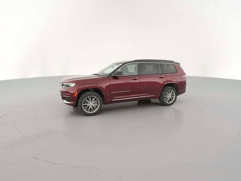 New 2025 Jeep Grand Cherokee L Summit w/ Luxury Tech Group V image 5