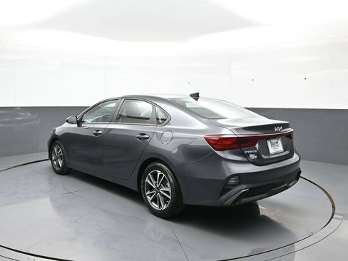 Certified 2024 Kia Forte LXS FWD image 8