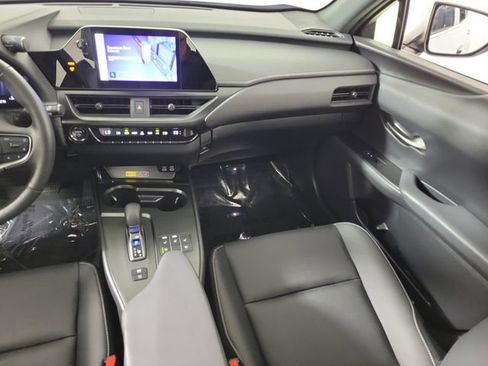Used 2025 Lexus UX 300h FWD w/ Accessory Package (Z2) image 17