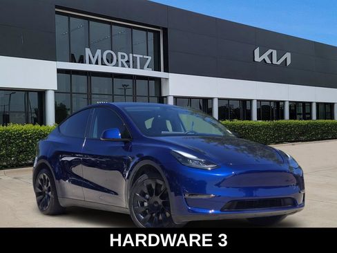 Used 2023 Tesla Model Y Long Range AWD/4WD image 1