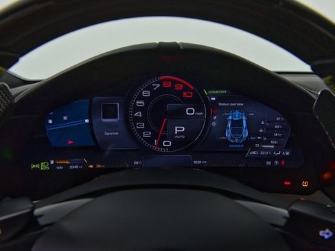 Used 2021 Ferrari Roma RWD image 24