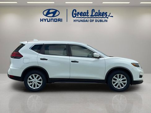 Used 2020 Nissan Rogue S AWD/4WD image 6