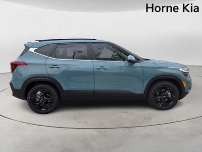 New 2026 Kia Seltos EX w/ EX Sunroof Package