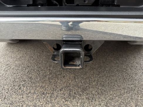 Used 2023 Chevrolet Silverado 1500 LT w/ Z71 Off-Road Package image 10