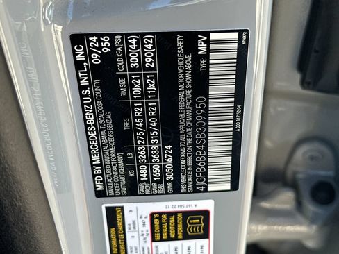 Certified 2025 Mercedes-Benz GLE 53 AMG 4MATIC image 36