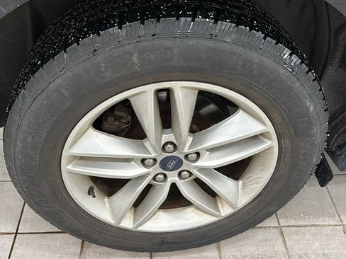 Used 2016 Ford Edge SEL w/ Equipment Group 201A image 31