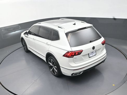 Used 2024 Volkswagen Tiguan SEL R-Line AWD/4WD image 17