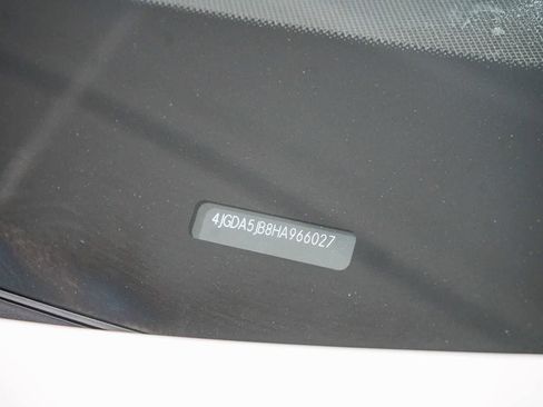 Certified 2017 Mercedes-Benz GLE 350 image 29