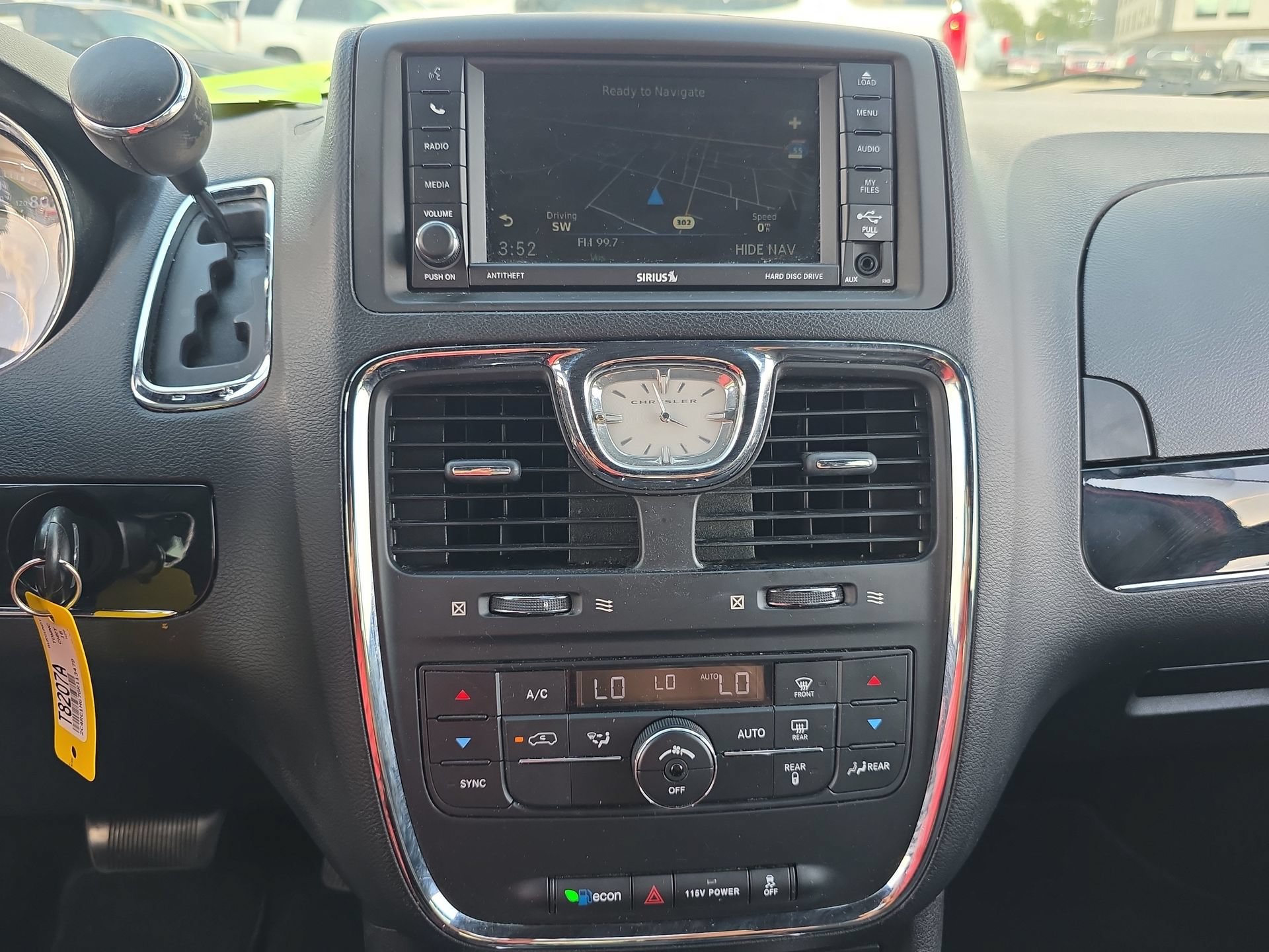Used 2016 Chrysler Town & Country S FWD image 24