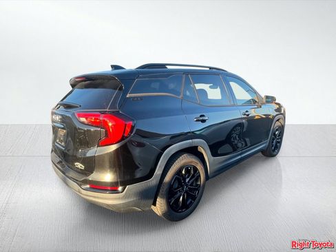 Used 2019 GMC Terrain SLE w/ Black Edition FWD image 4