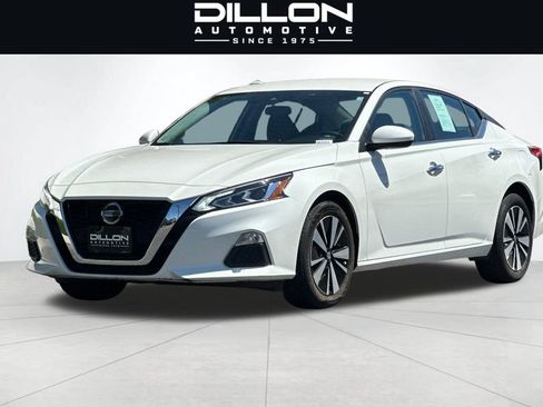 Used 2022 Nissan Altima 2.5 SV AWD/4WD image 8