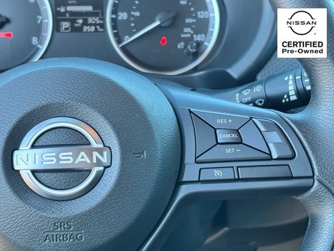 Certified 2025 Nissan Kicks Play S image 20