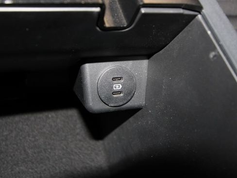 Used 2025 Ford Explorer ST-Line w/ Premium Package AWD/4WD image 24