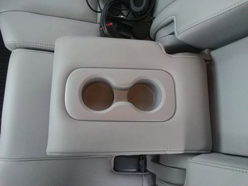 Used 2019 Honda Pilot Touring image 12