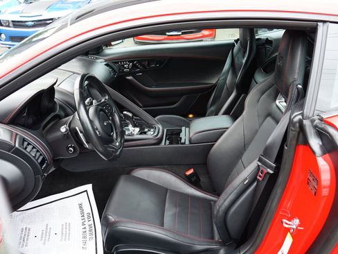 Used 2018 Jaguar F-TYPE R image 14