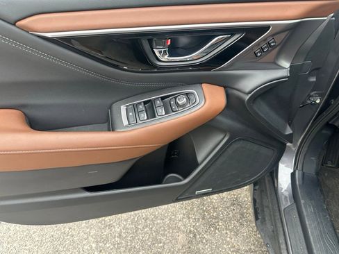 Used 2025 Subaru Outback Touring XT image 23