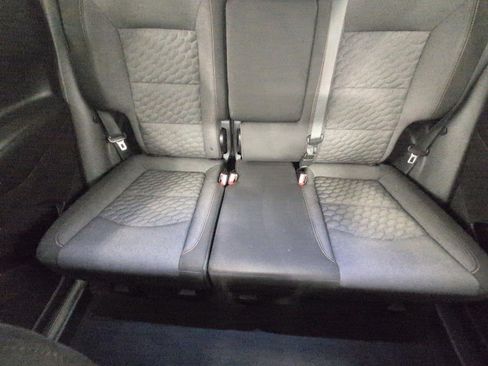 Used 2019 Chevrolet Equinox LT FWD image 23