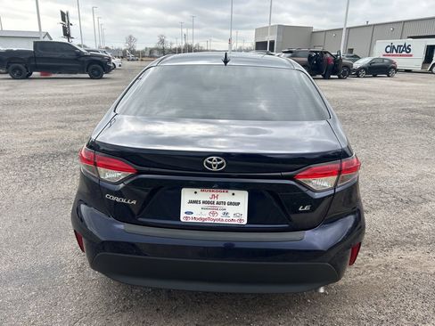 Used 2025 Toyota Corolla LE image 7