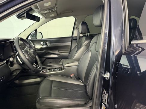 Used 2023 Kia Sorento EX image 21