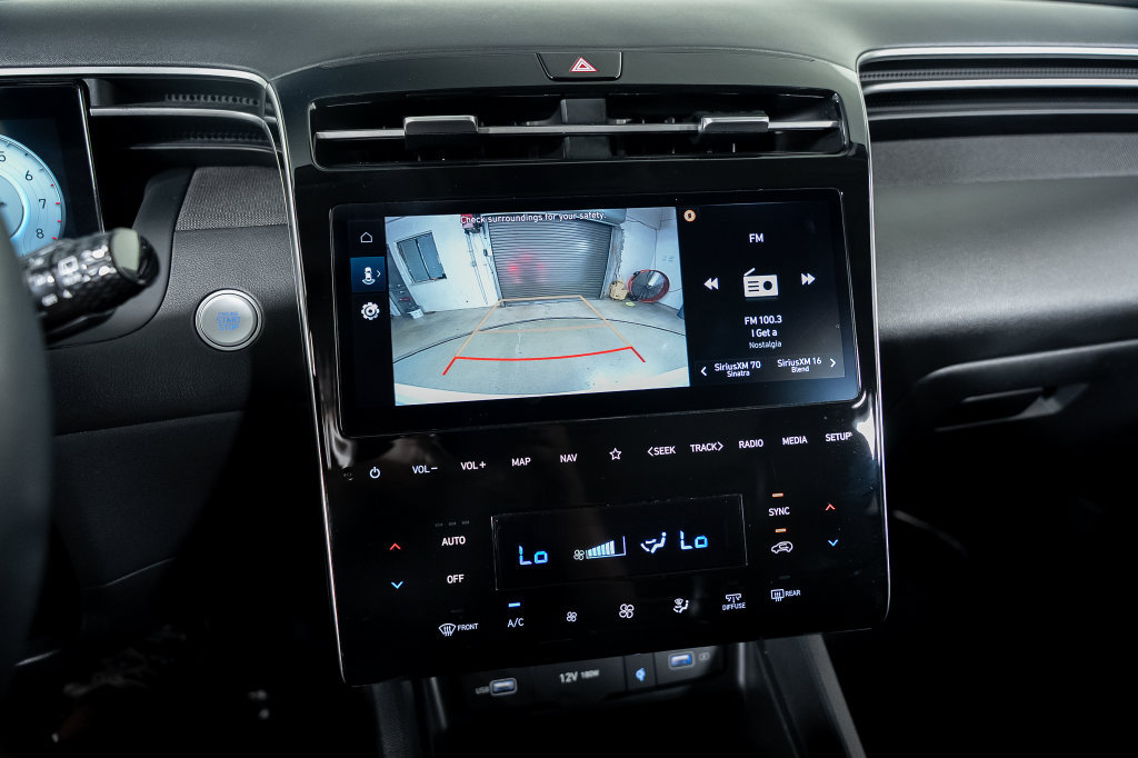 Certified 2024 Hyundai Tucson SEL w/ Convenience Package FWD image 32