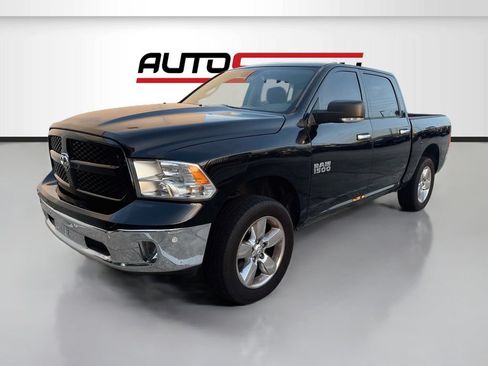 Used 2018 RAM 1500 Big Horn AWD/4WD image 3