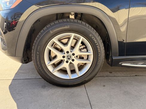 Used 2020 Mercedes-Benz GLS 450 4MATIC image 32