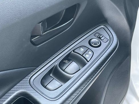 Used 2025 Nissan Versa S w/ Trunk Package FWD image 13