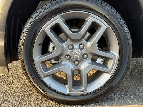 Used 2023 Honda Passport EX-L image 11
