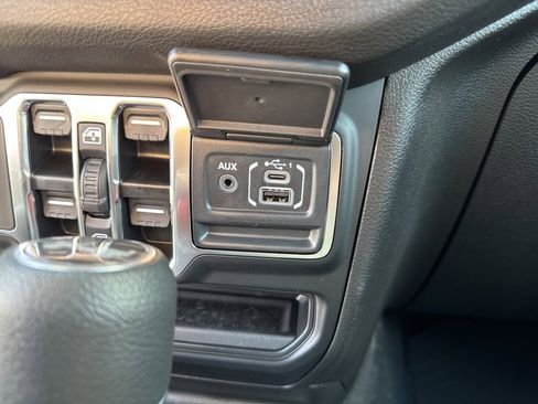 New 2025 Jeep Wrangler Sport S image 39