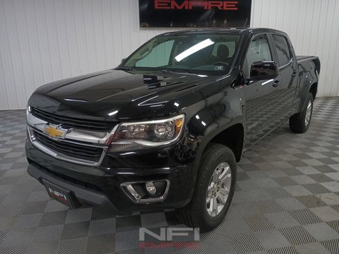 Used 2017 Chevrolet Colorado LT w/ LT Convenience Package AWD/4WD image 3