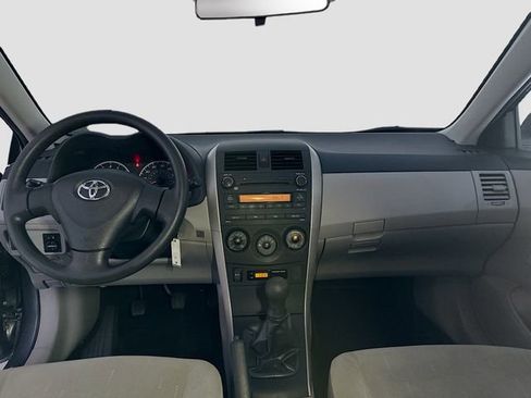 Used 2011 Toyota Corolla image 19
