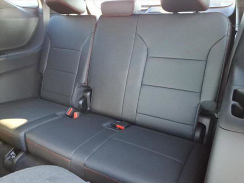 New 2026 Chevrolet Traverse RS w/ LPO, Floor Liner Package FWD image 6