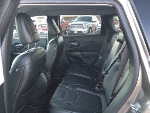 Used 2021 Jeep Cherokee Latitude Lux image 26