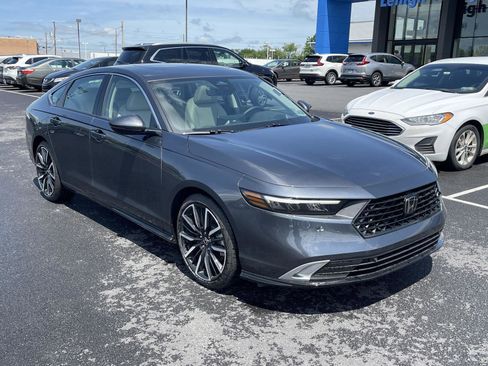 New 2025 Honda Accord Touring image 2