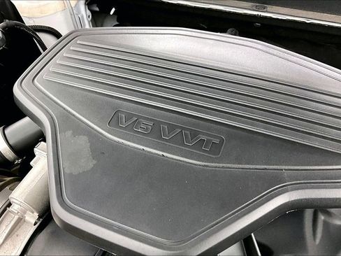 Used 2022 GMC Acadia SLT w/ Preferred Package FWD image 39