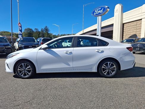 Certified 2023 Kia Forte LXS image 7