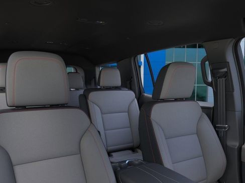 New 2026 Chevrolet Traverse LT w/ Driver Confidence Package FWD image 24