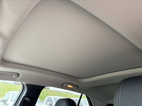 Used 2023 Buick Encore GX Essence w/ Experience Buick Package image 16