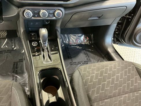 Used 2024 Nissan Kicks SV FWD image 9