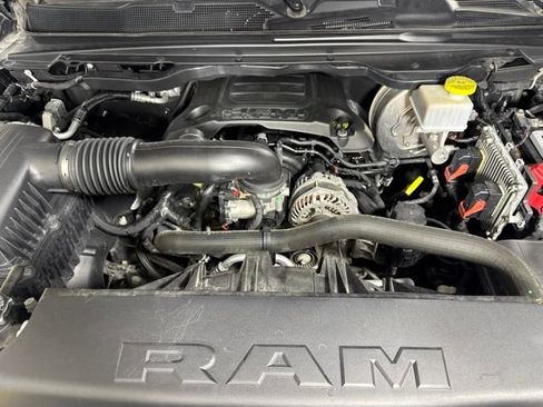 Used 2019 RAM 1500 Limited AWD/4WD image 9