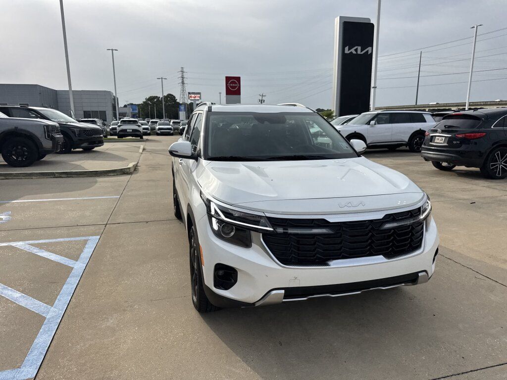 Certified 2026 Kia Seltos EX w/ EX Sunroof Package FWD image 7